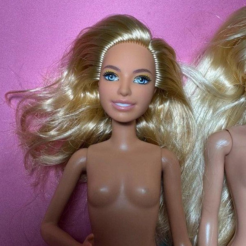 Mattel Barbie Doll lot of four - Picture 3 of 8